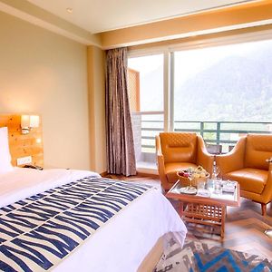 Himalayan View room Balcony
